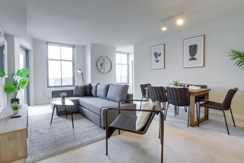 Fantastic 2 Bedroom Condo At Pentagon City 알링턴 외부 사진