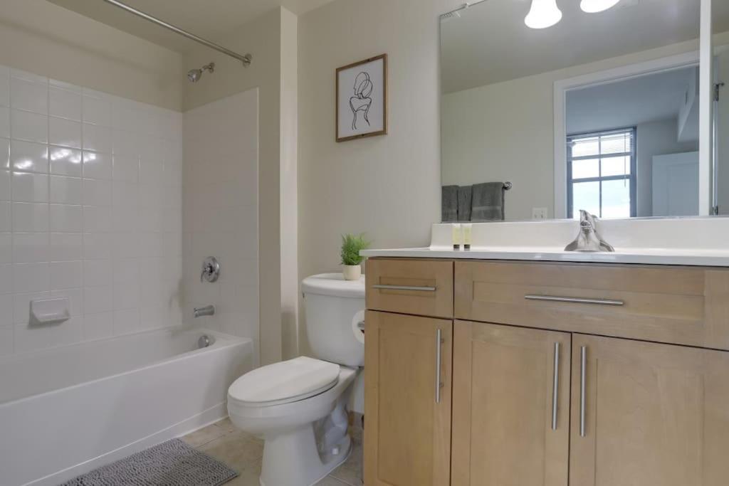 Fantastic 2 Bedroom Condo At Pentagon City 알링턴 외부 사진