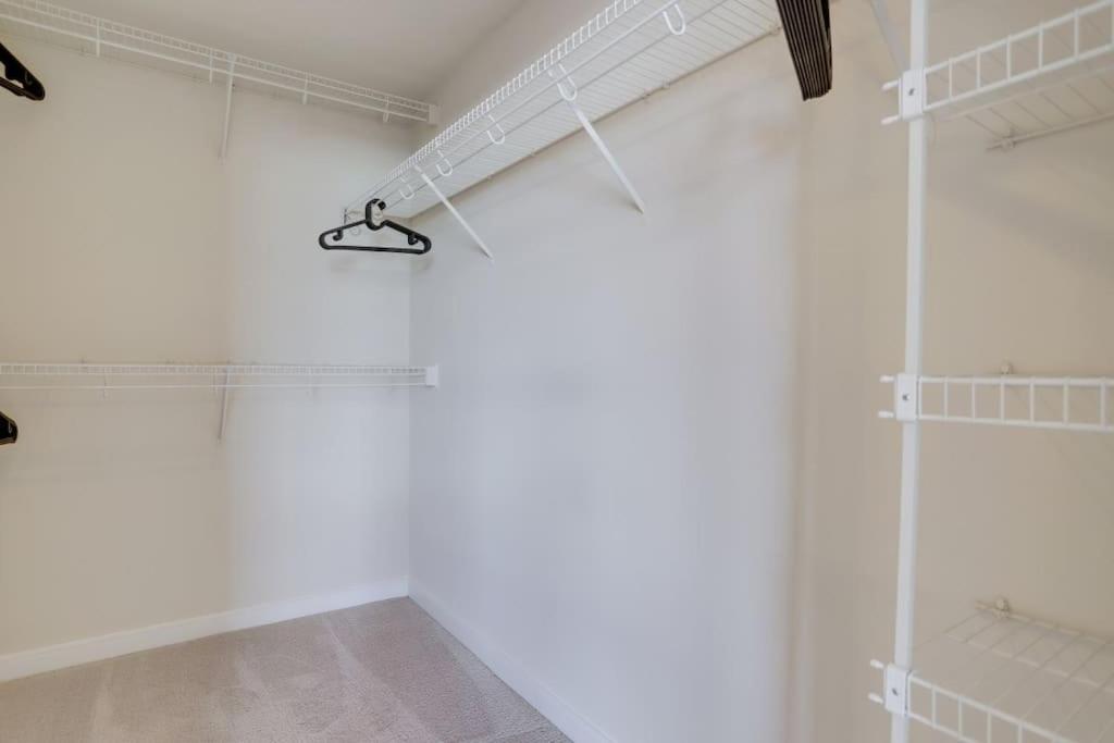 Fantastic 2 Bedroom Condo At Pentagon City 알링턴 외부 사진