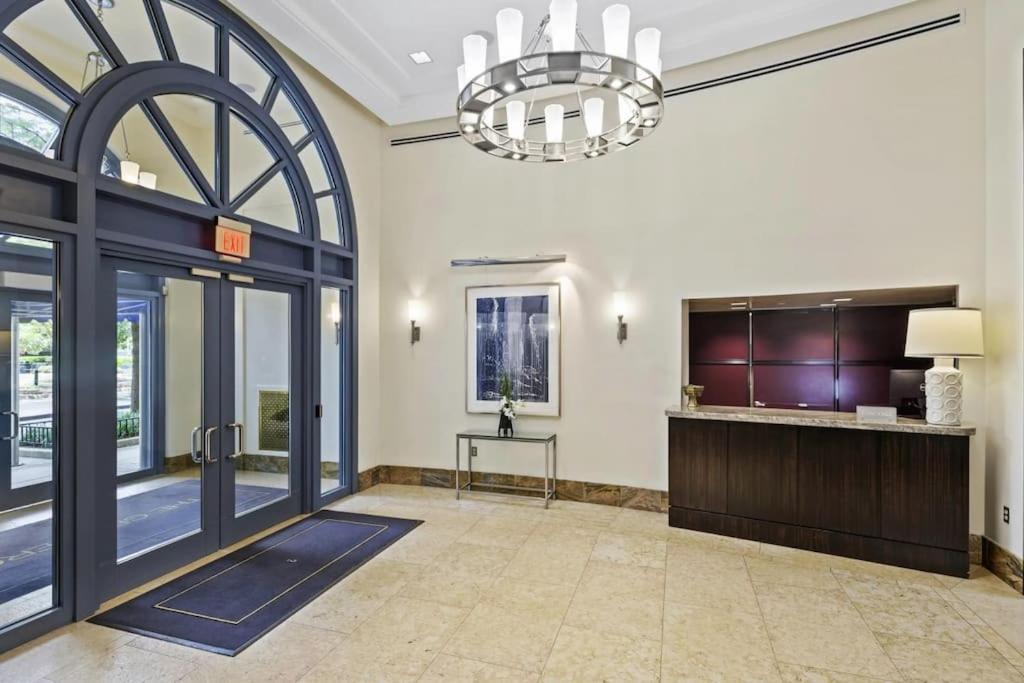 Fantastic 2 Bedroom Condo At Pentagon City 알링턴 외부 사진