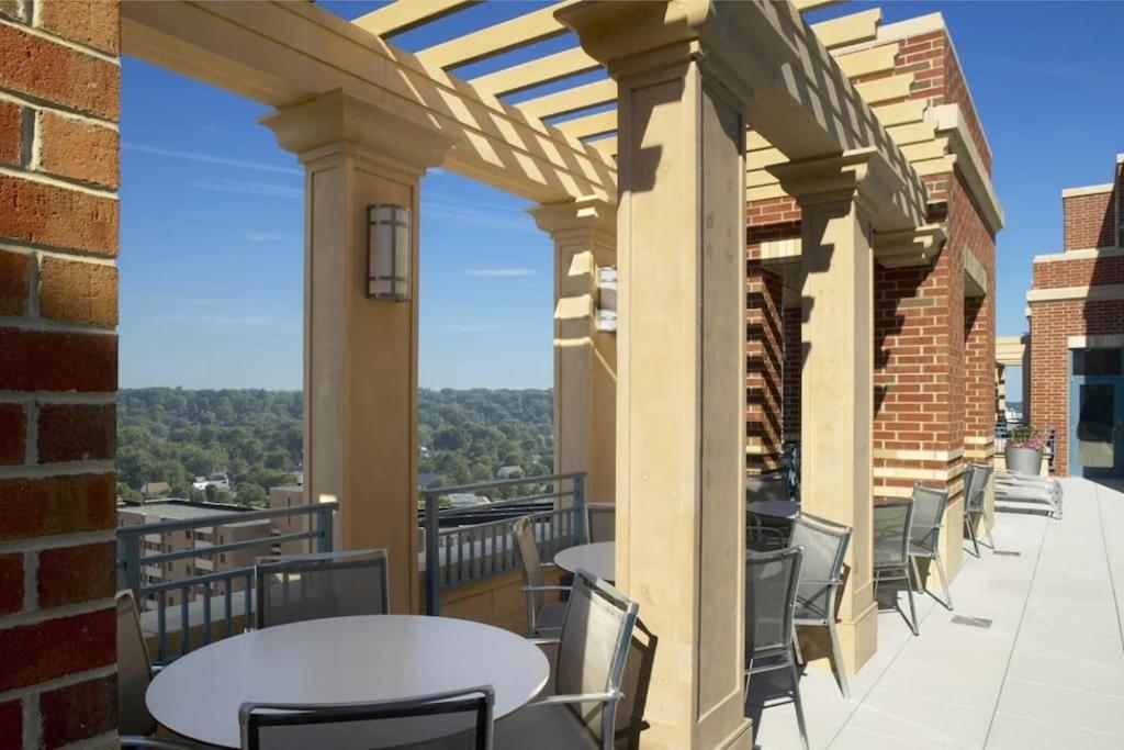 Fantastic 2 Bedroom Condo At Pentagon City 알링턴 외부 사진